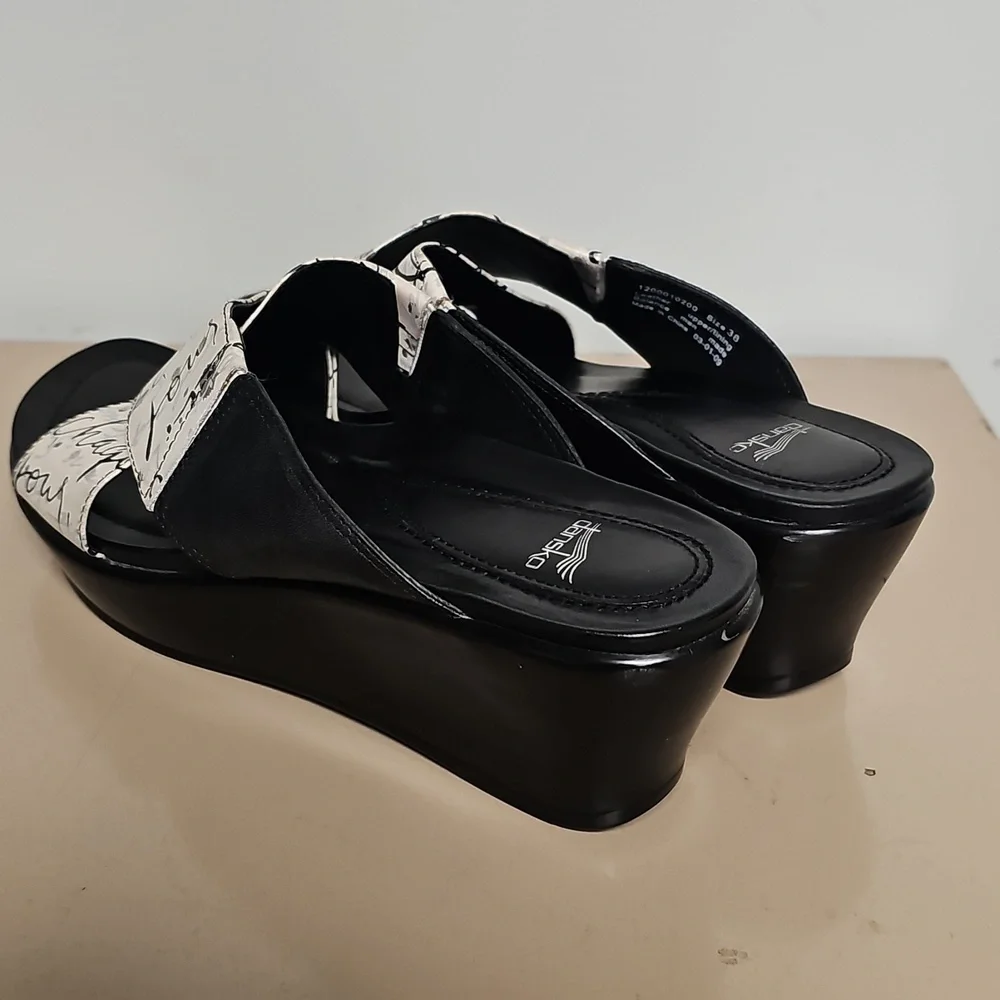 DANSKO AVA PRINT Black/White 38 Sandals Shoes Comfort Leather - Picture 4 of 10